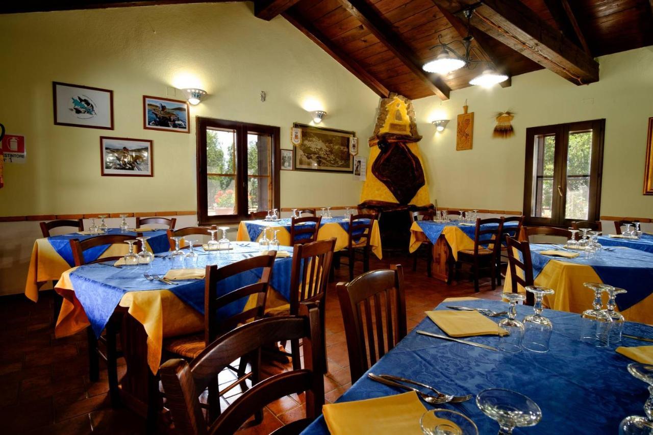 Hotel Il Nido Dell'Aquila Villanova Strisaili エクステリア 写真