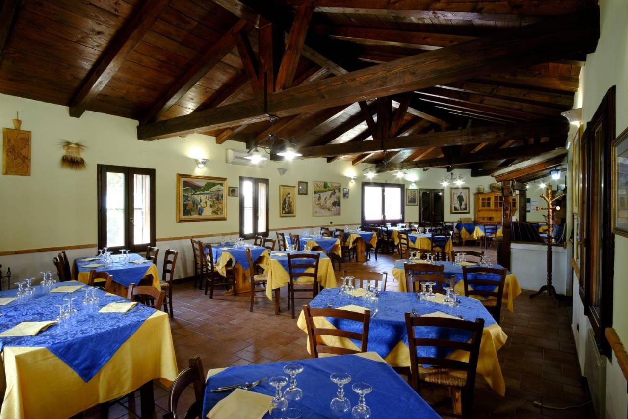 Hotel Il Nido Dell'Aquila Villanova Strisaili エクステリア 写真